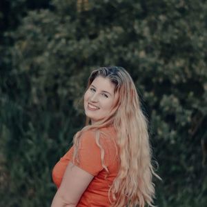 Meet your Posher, Alina